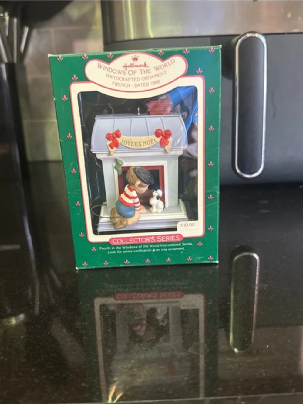 Hallmark Green Holiday 'Joyeux Noël' Windows of the World Ornament